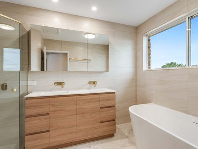 33 Winchcombe Avenue, Murrumba Downs