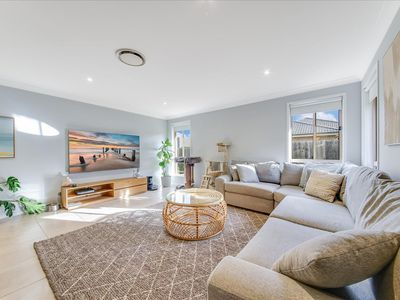 87 Greenfield Crescent, Elderslie