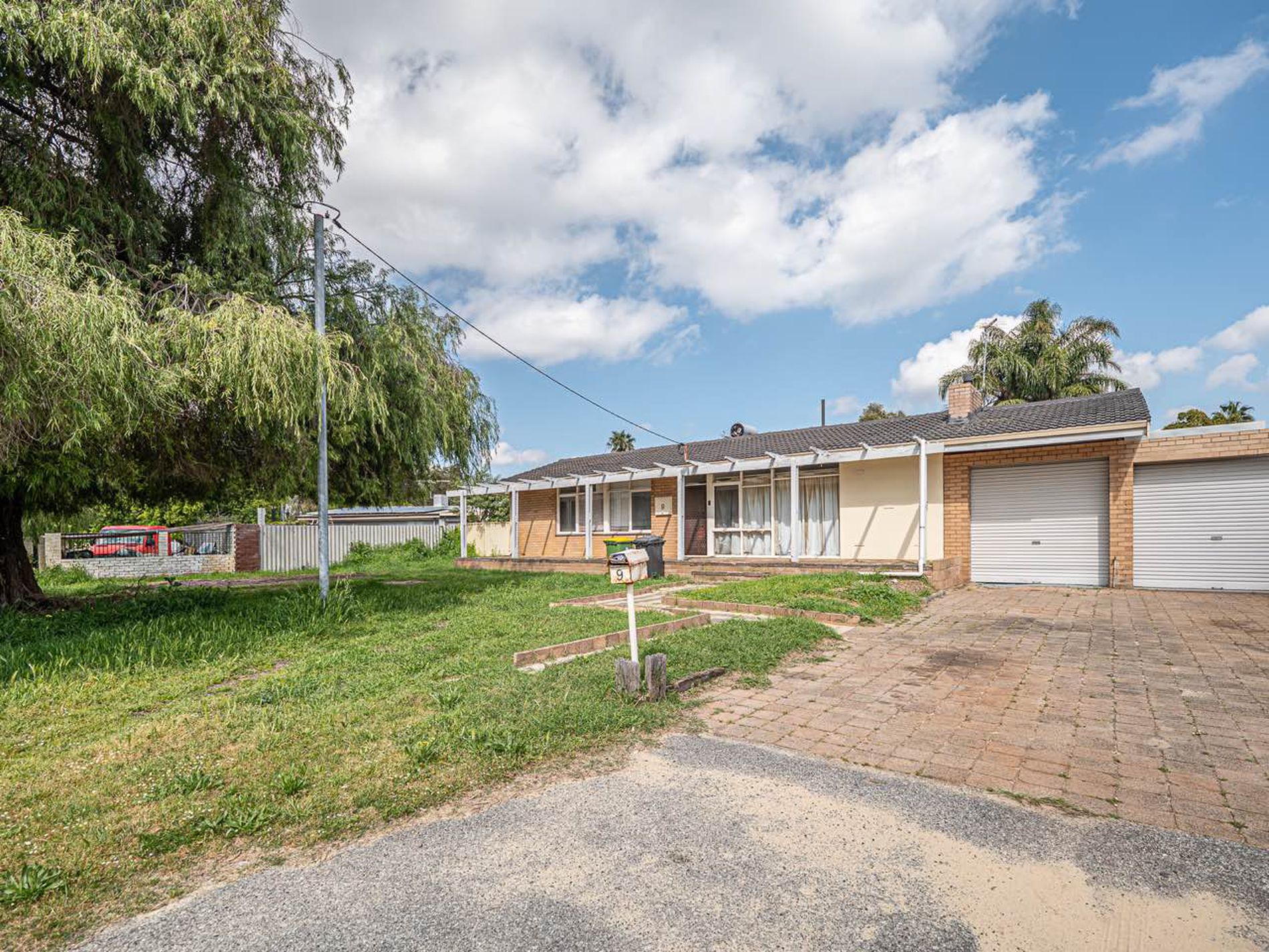9 Ward Crescent, Kelmscott