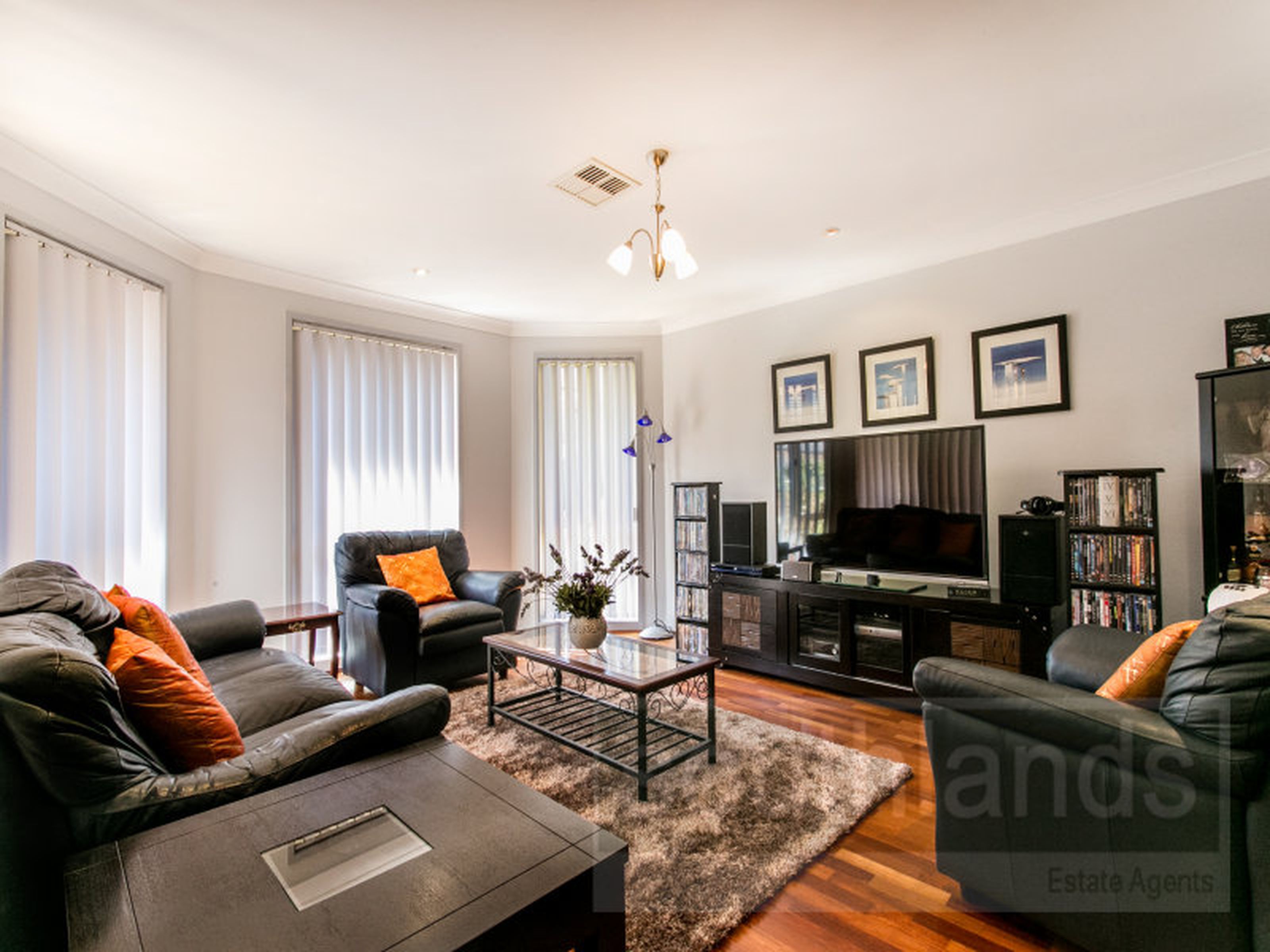 18 Sunbird Terrace, GLENMORE PARK