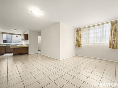12 / 10 Heather Avenue, Brooklyn