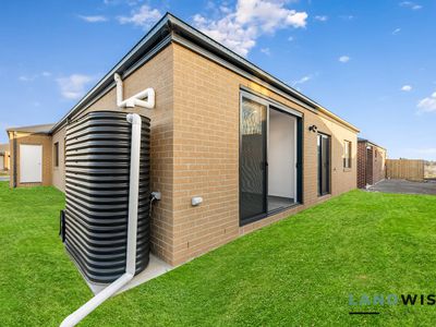 6 Zohan Street, Deanside