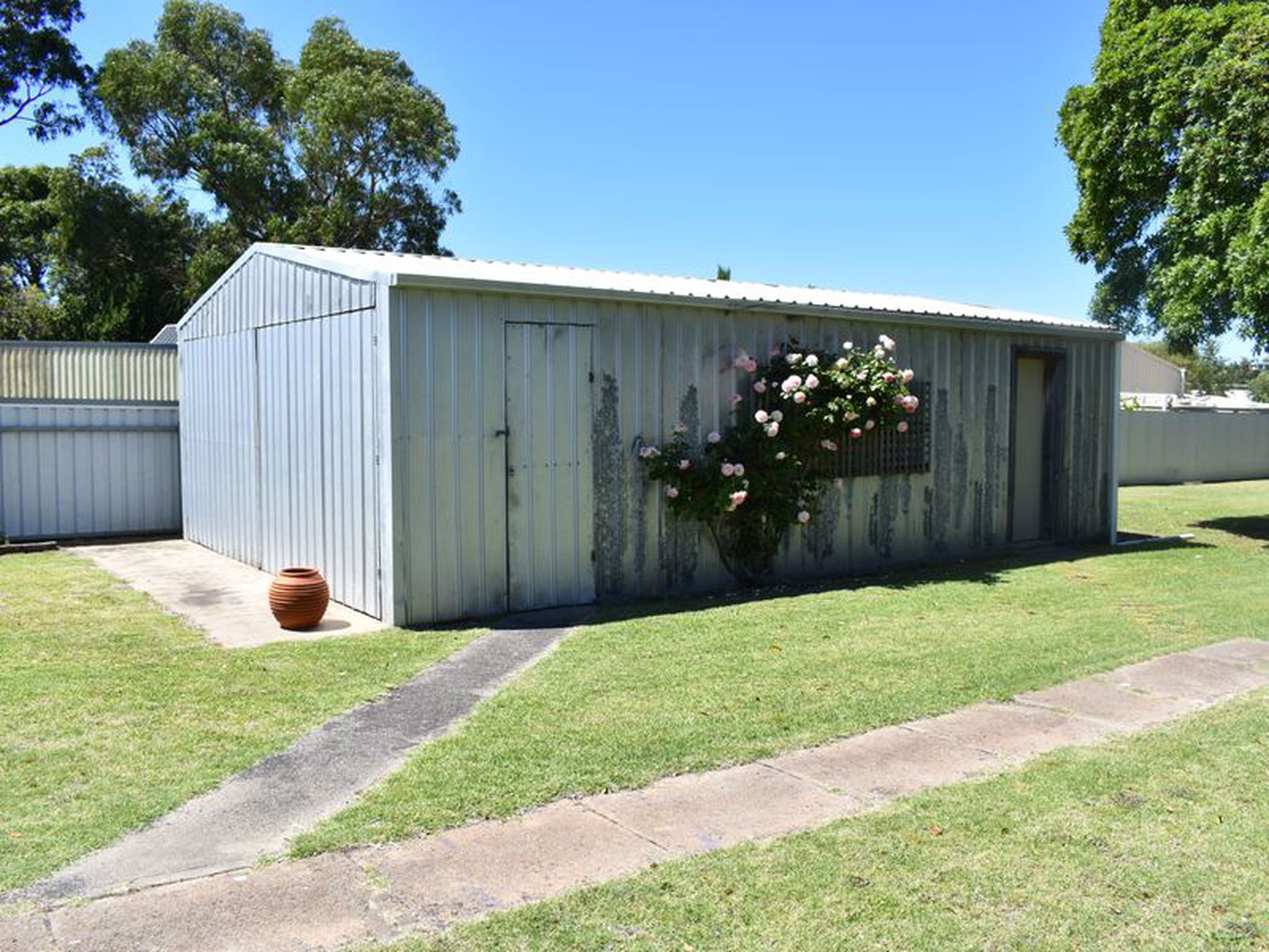 9 Main Street, Millicent