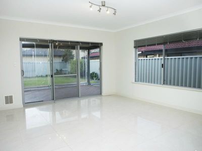21 Kingsway Gardens, Canning Vale
