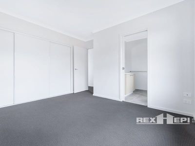 5 Manzanilla Way, Lynbrook
