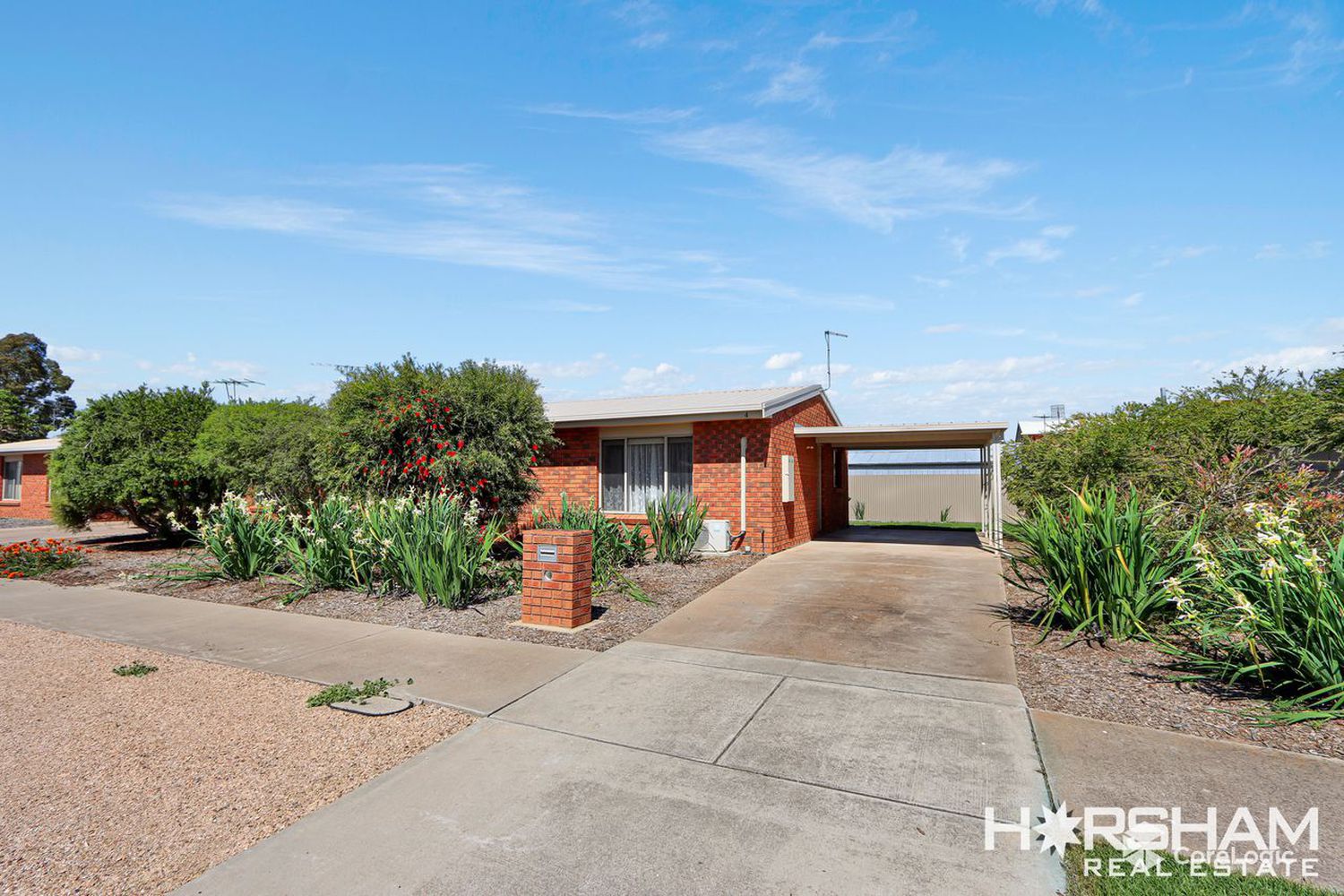 4 / 12 Remlaw Road, Horsham