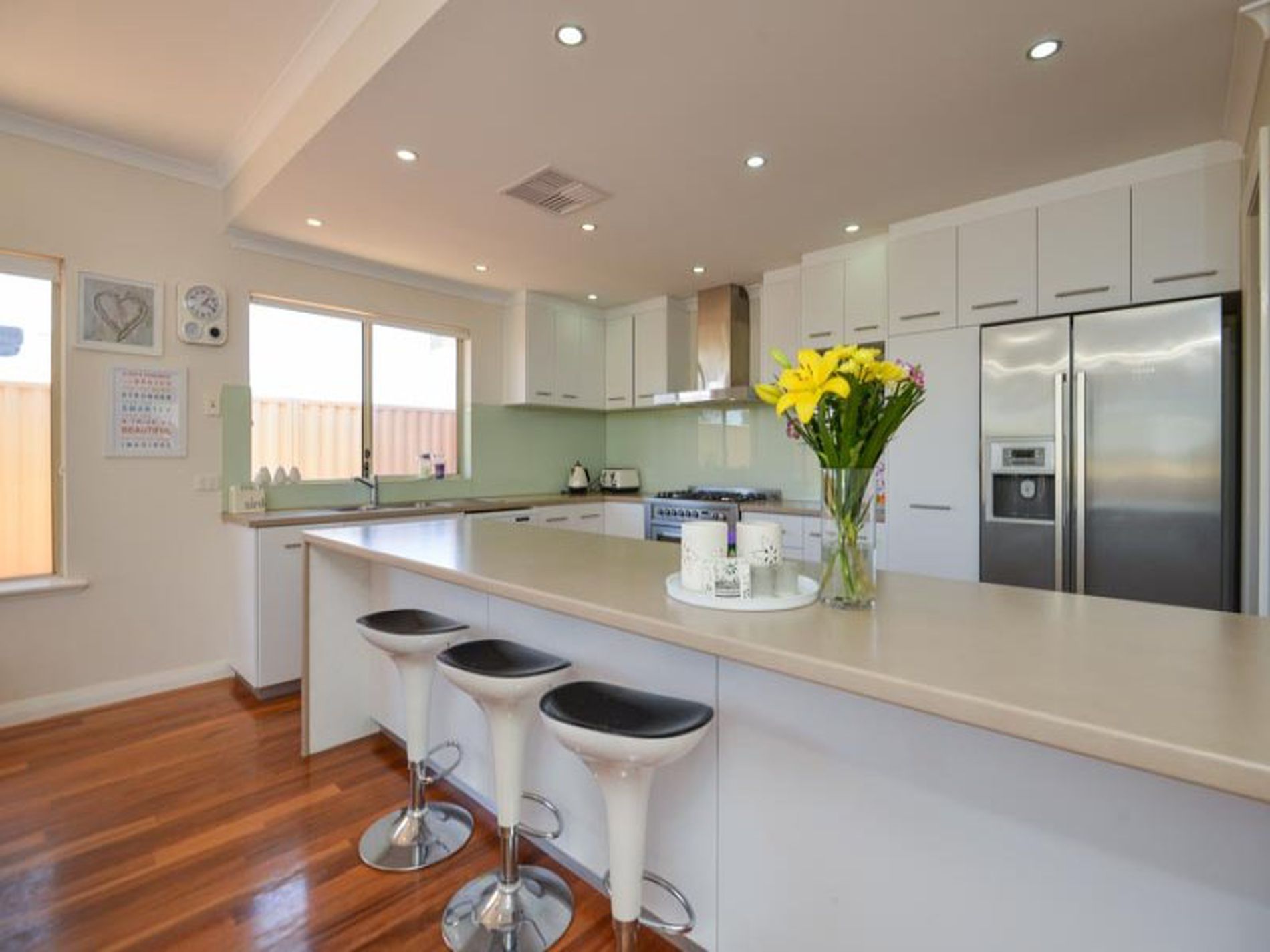 17 Riseberry Way, Somerville