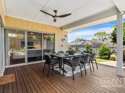 5 Gough Pl, Booragoon