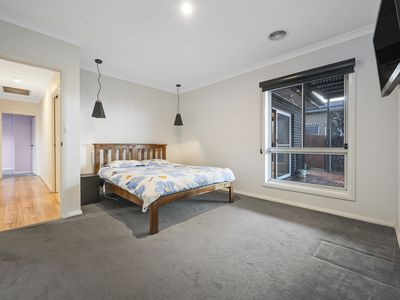 19 Slim Dusty Circuit, Moncrieff