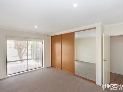 1 / 9 Young Street, Horsham