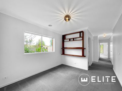 19 Kensington Square, Drouin