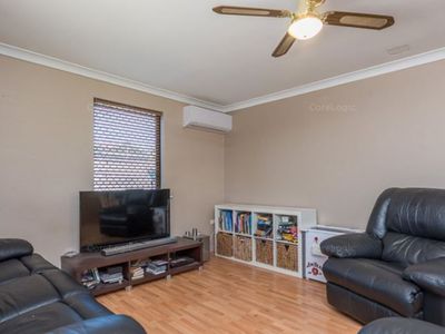 98 Blackadder Road, Swan View