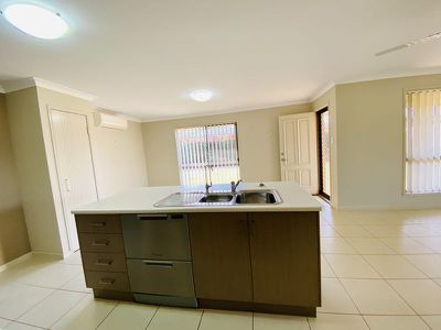 2 / 4 David Place, Kingaroy
