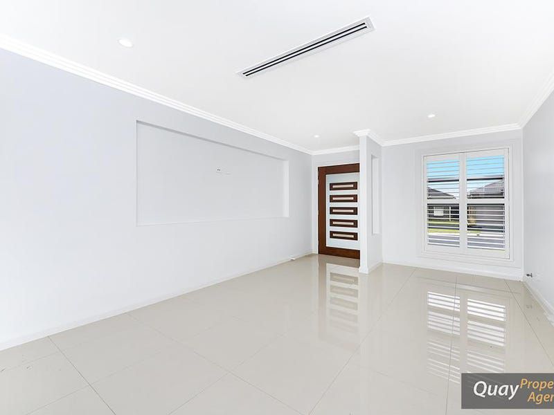 7 Cumberland Road, Gregory Hills