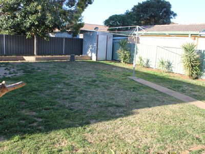 8 Opal Street, Dubbo