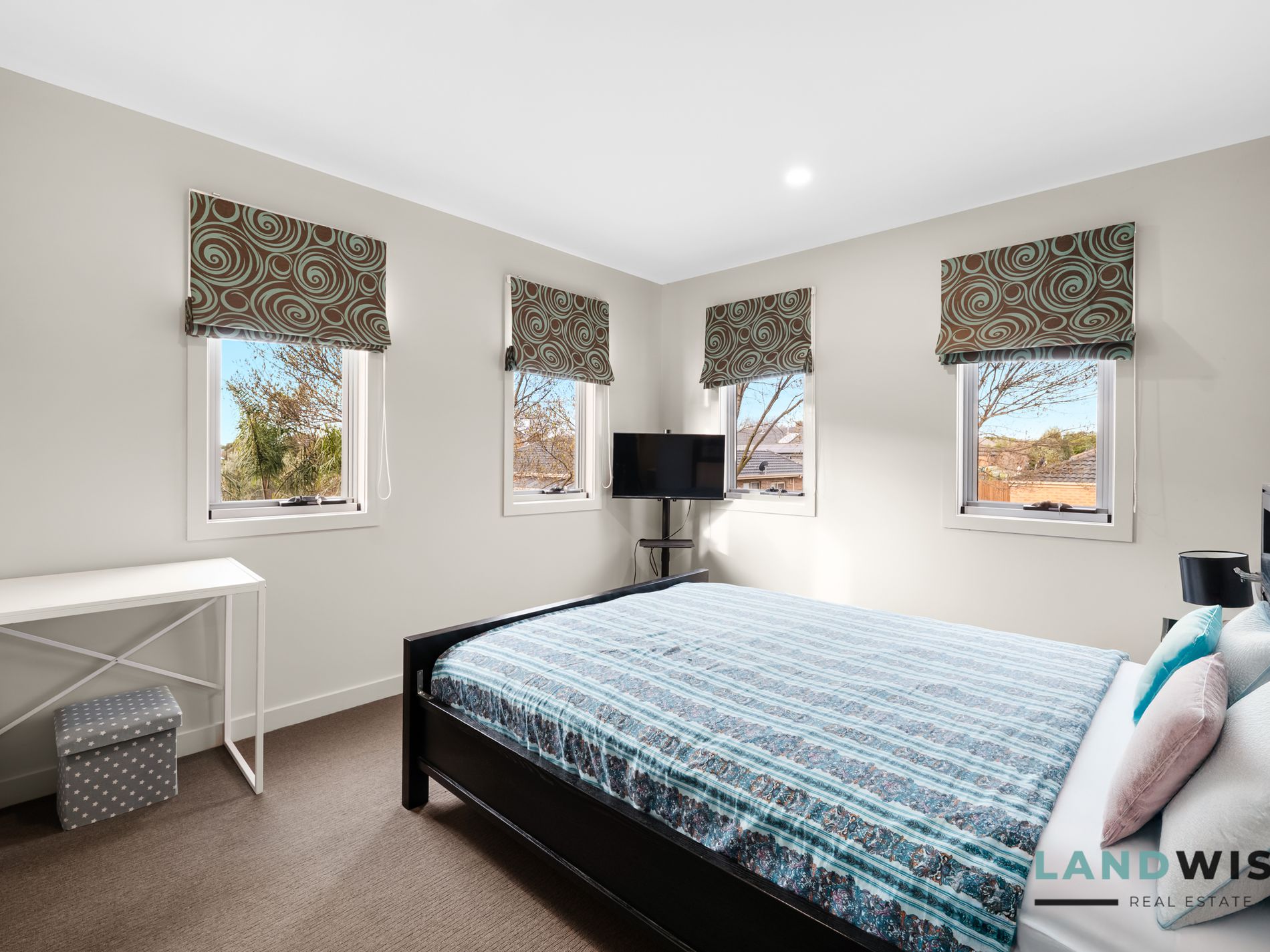 26 Dahlia Drive, Caroline Springs