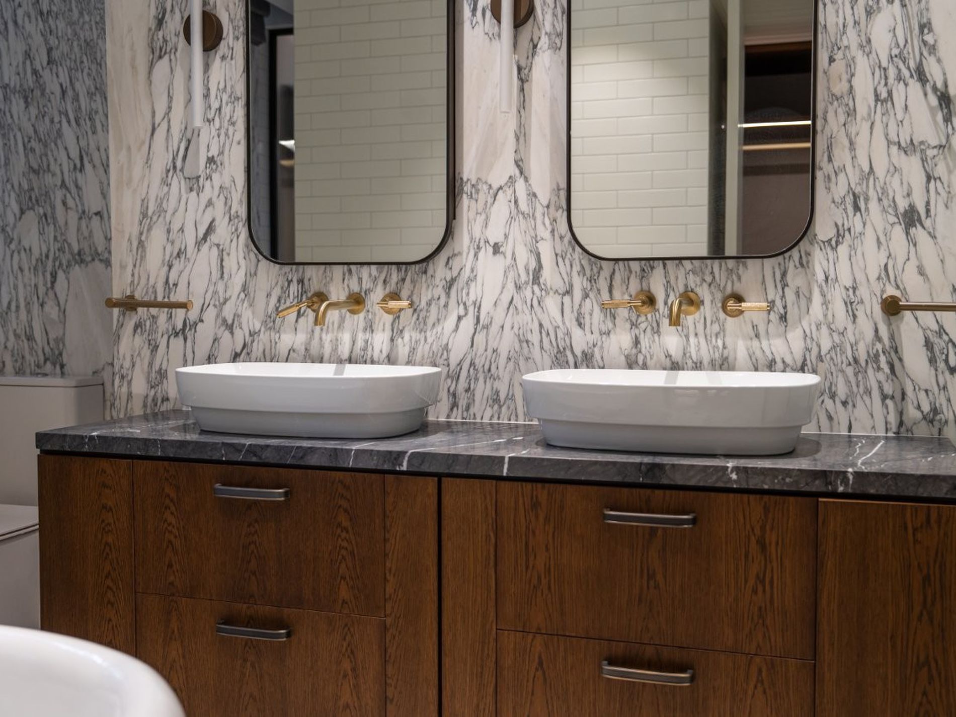 2 / 147 Darling Point Road, Darling Point