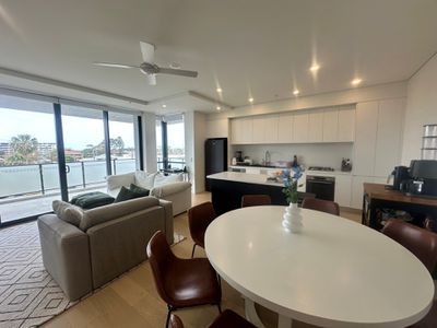 205 / 290 Keira Street, Wollongong