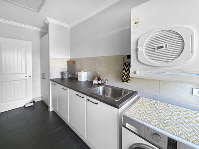 2 Gilgai Court, Dubbo