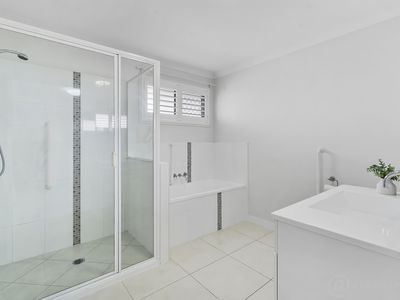 5 Farrier Drive, Tanby