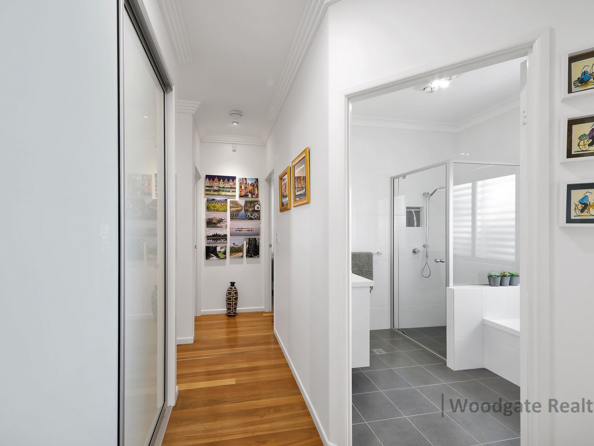 10 PAPERBARK COURT, Woodgate