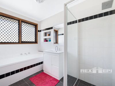 11 Mollisons Hill, Hampton Park