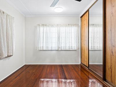 249 Little Spence Street, Bungalow