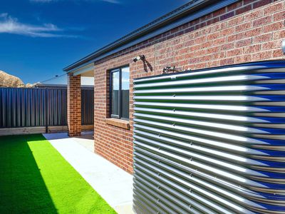 102 Buckingham Boulevard, Strathtulloh