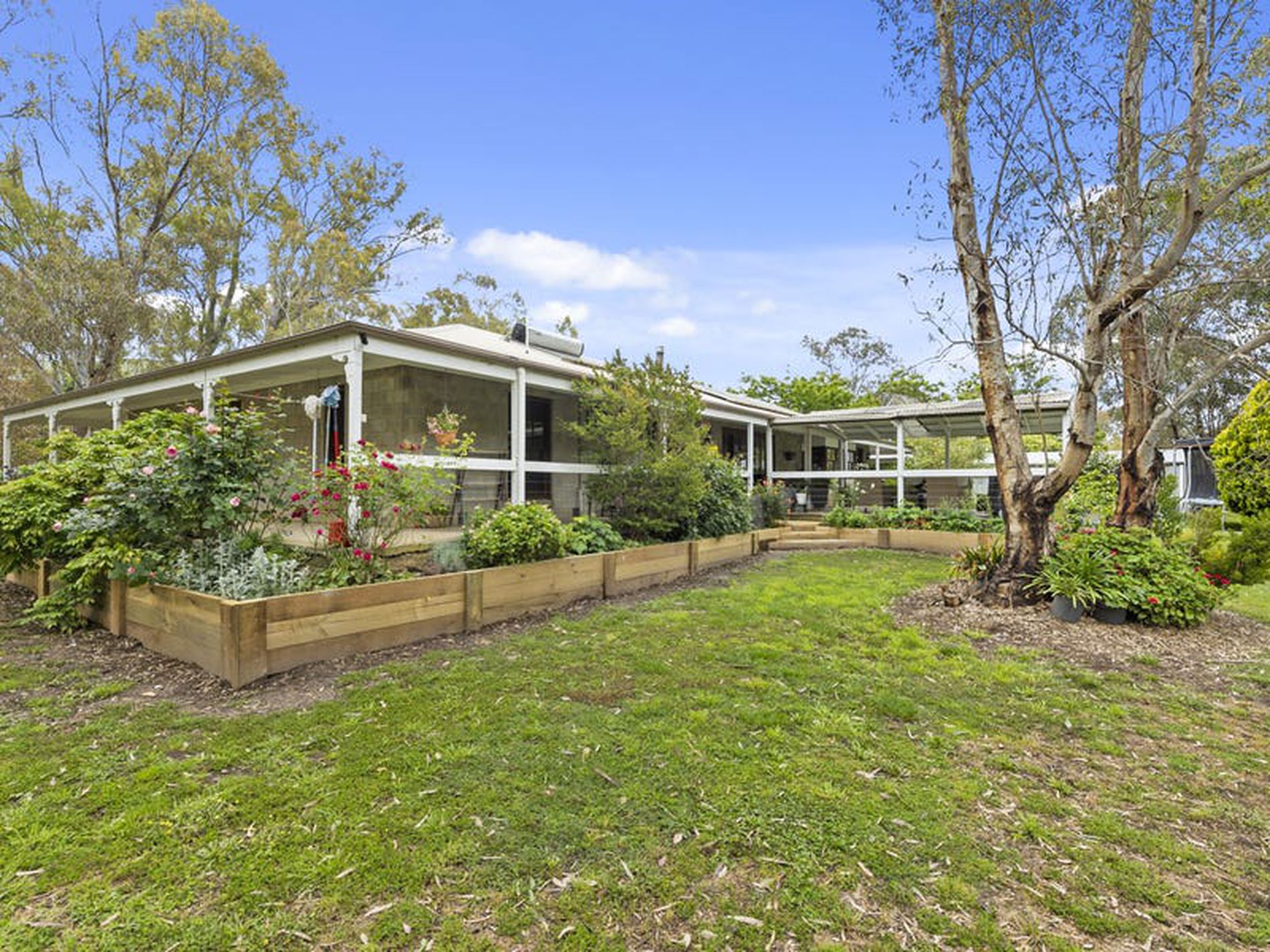 714 Spring Valley Rd, Flowerdale