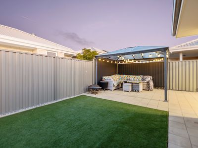 22 Doryanthes Avenue, Piara Waters