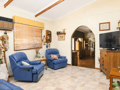 24 Gordon Street, Mount Morgan