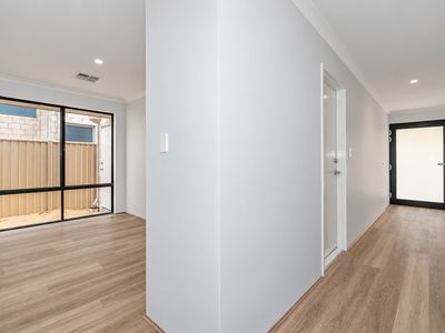 66 Destino Loop, Southern River