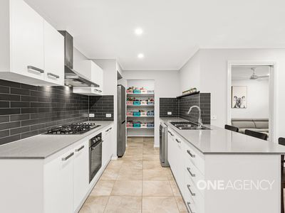 15 Pony Drive, Calderwood