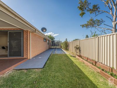 37 Grasstree Avenue, Woongarrah