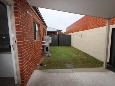 2 / 95 Cox Road, Norlane
