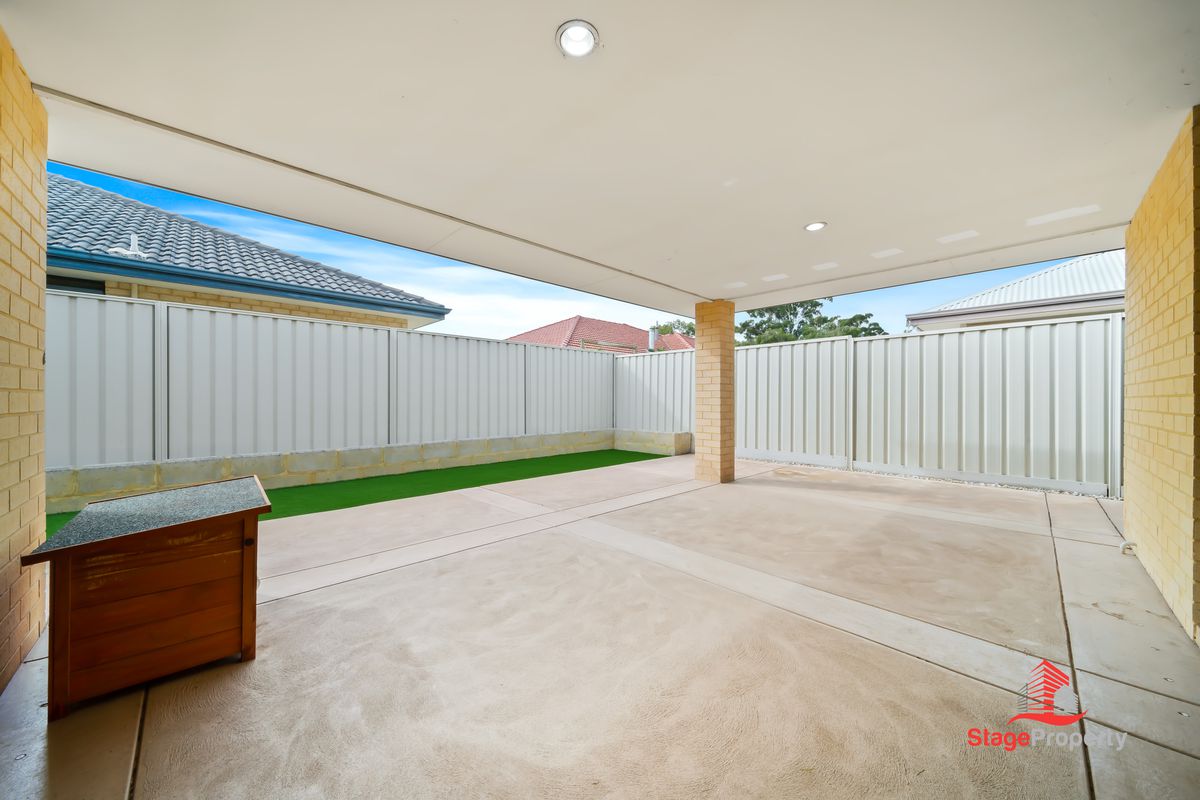 9 Flowergum Way, South Lake