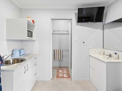 4 Lee Court, Bucasia