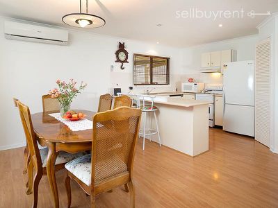 6 VISTA COURT, Bellbridge