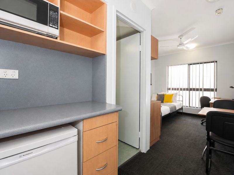 property_name(property)