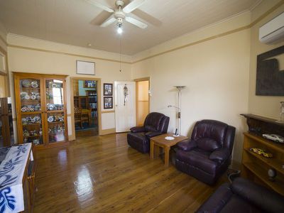 70 Carrington Avenue, Dubbo