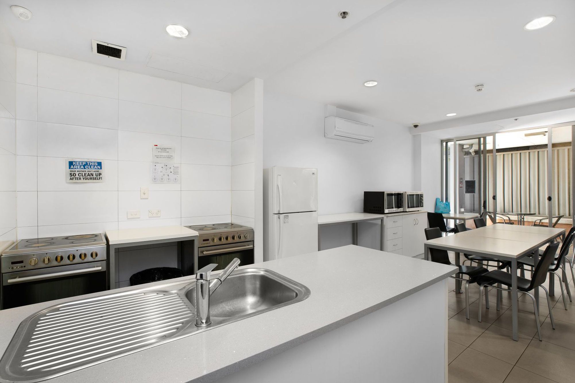 808 / 304 Waymouth Street, Adelaide
