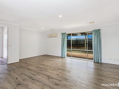 24 Pine Hill Court, Cranbourne North