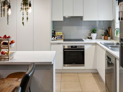 12 Dominic Mews, Somerville