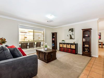 85 Oxford Pde, Forest Lake