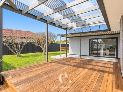 2 Sheeran Crescent, Lara