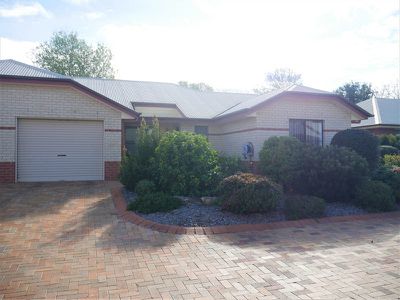 8 / 32 Tessmanns Road, Kingaroy