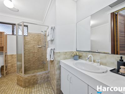 1 / 228 Albert Street, Osborne Park