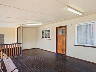 249 Little Spence Street, Bungalow