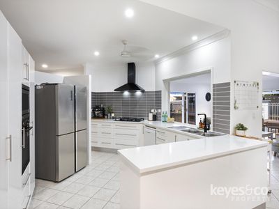 212 Riverside Boulevard, Douglas
