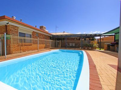 9 Fairetha Place, Kalgoorlie